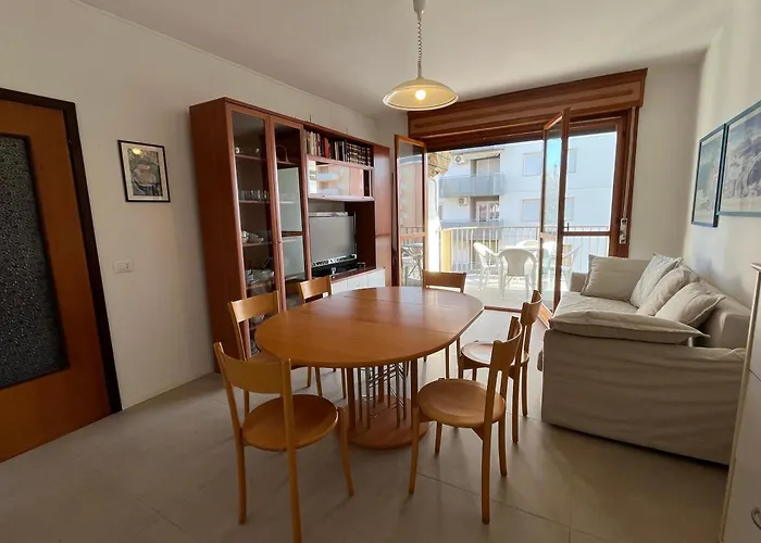 Apartman Giuliana - *